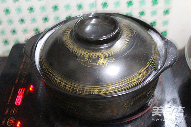 腊味双拼煲仔饭