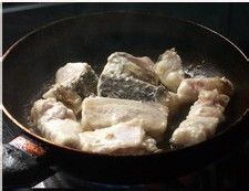 独子蒜焖海鱼的做法