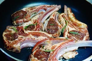 河南特色-嫩烤羊排怎么做