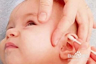 怎样清理婴儿的耳朵?(个人经验秘方)