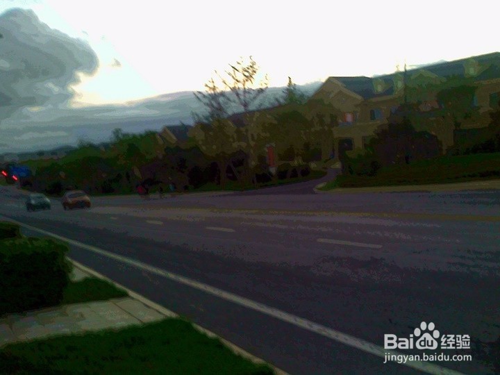 为什么说在人行道里侧走更安全