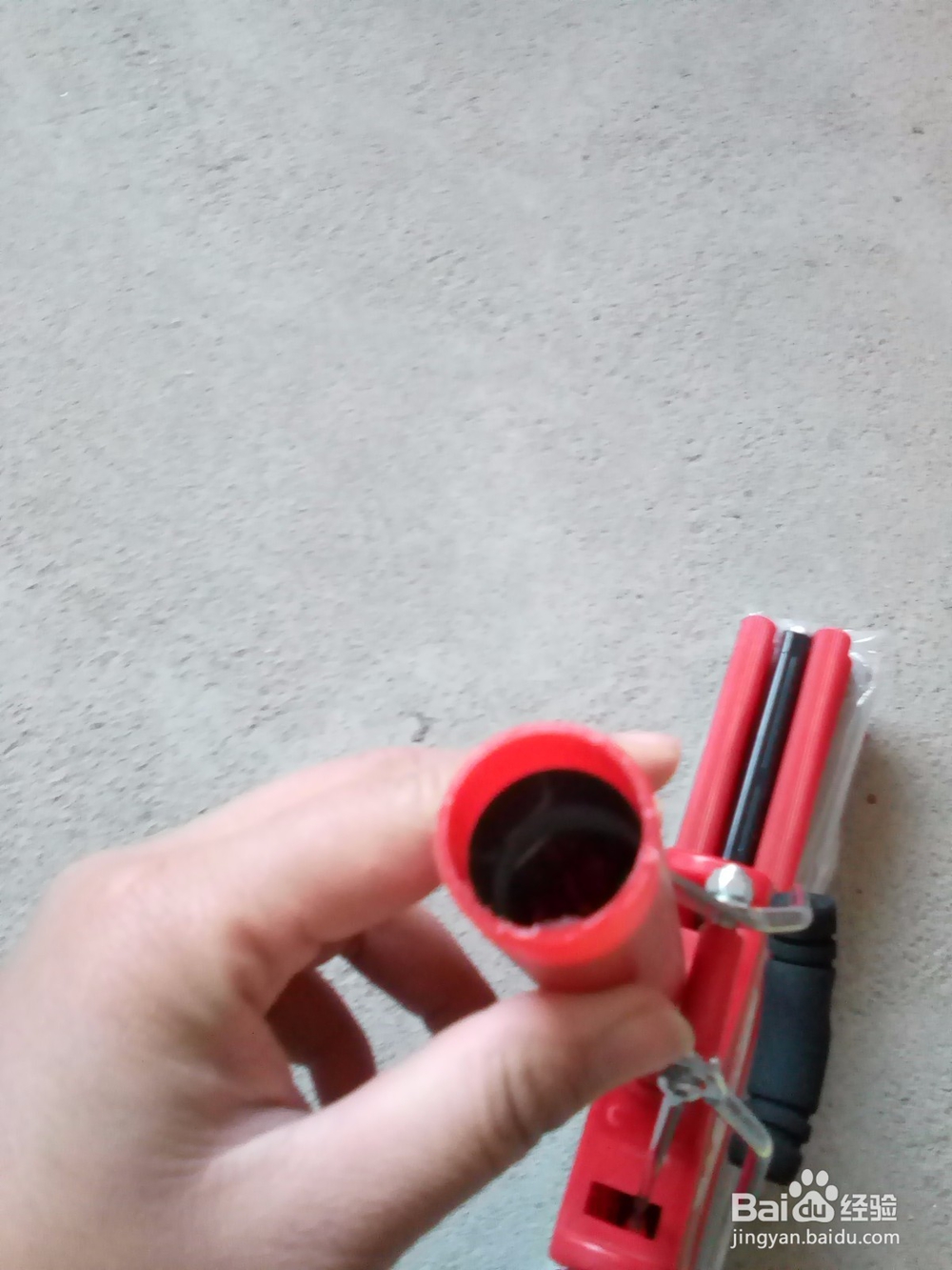 刚买来的海绵拖把怎么装?