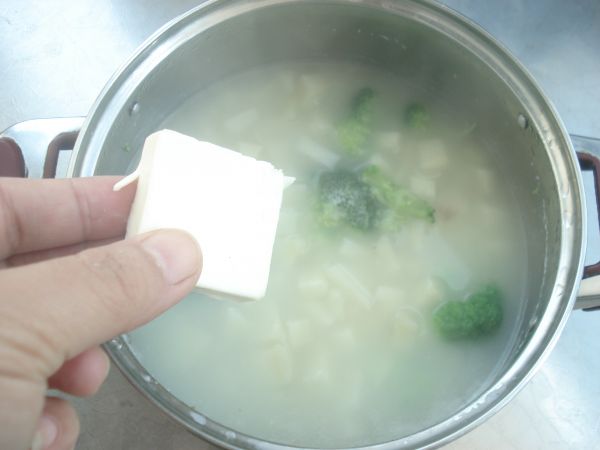 西兰花土豆奶酪浓汤