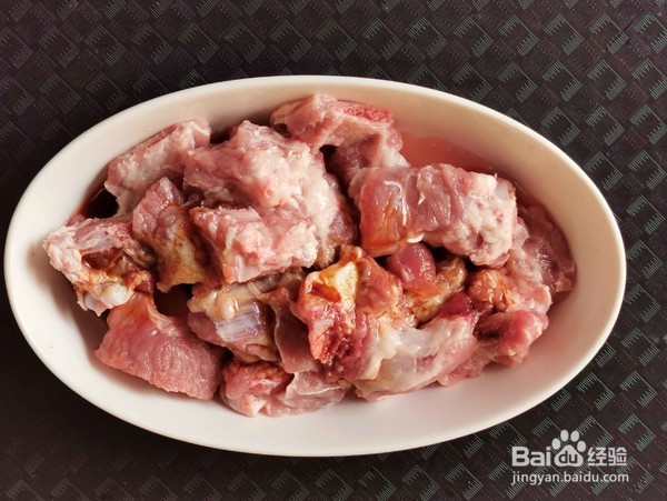 诱人的粉蒸排骨