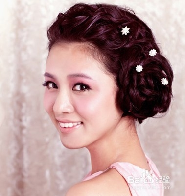 甜美气质新娘编发发型教程推荐