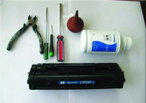 激光打印机怎么加碳粉