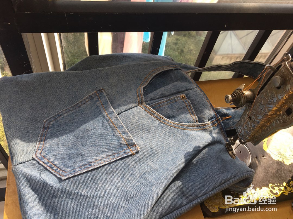 简单的牛仔短裤肩手提包