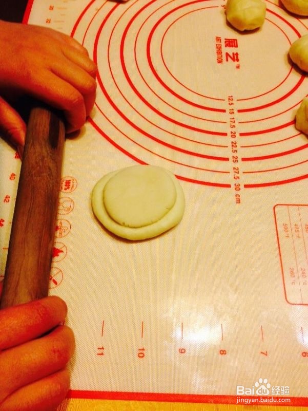 金枪鱼肉松酥饼的做法