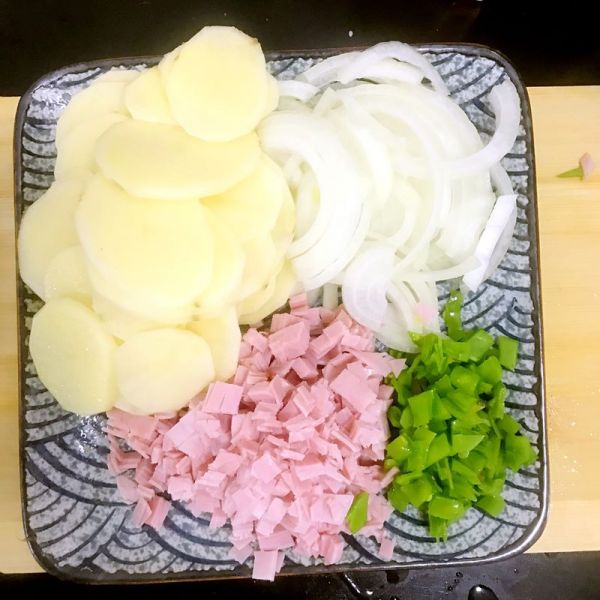 火腿鸡蛋煎土豆