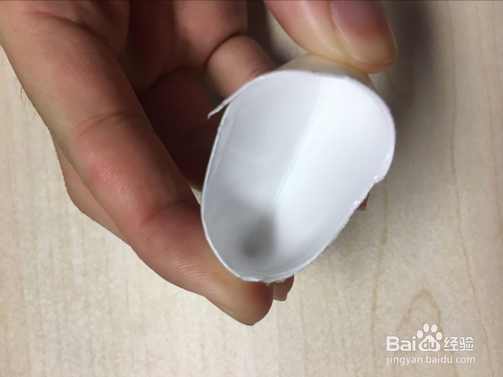 护手霜用完了千万别扔!这样用还能再用一周