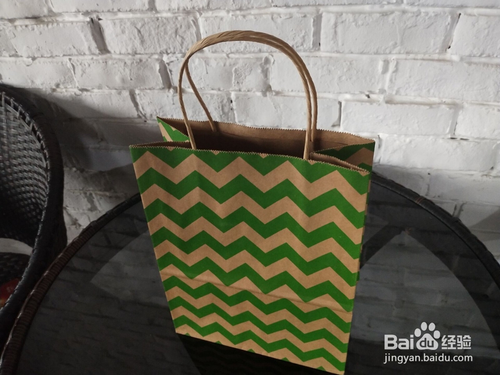 怎么制作手提袋设计？