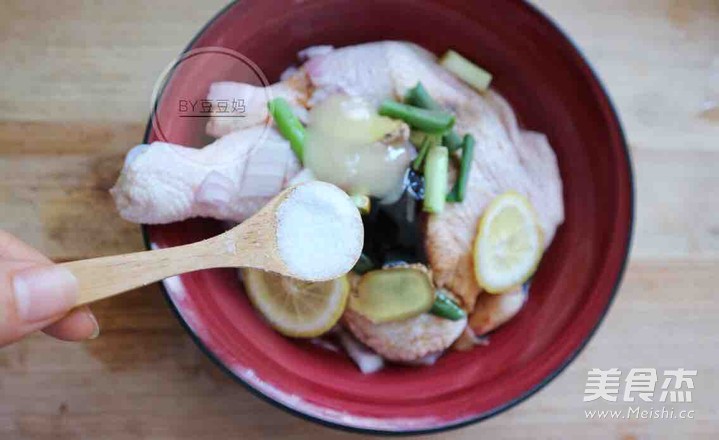 柠香黑椒烤鸡腿
