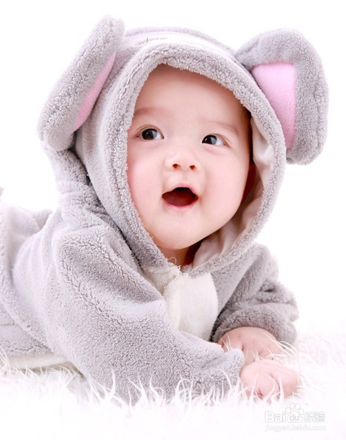 不会母乳喂养姿势?专家帮你解锁母乳喂养新姿势