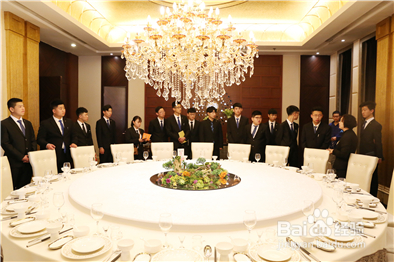 初中毕业到职业学校学技术好不好？