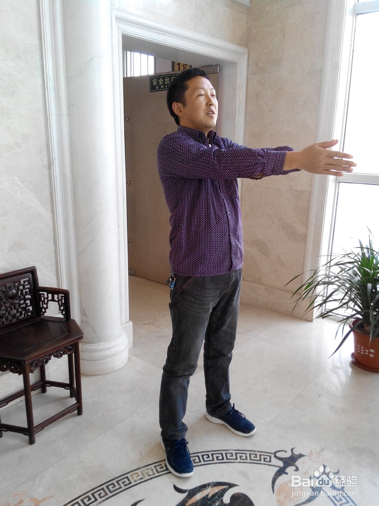 白领颈椎腰保健健身之方法