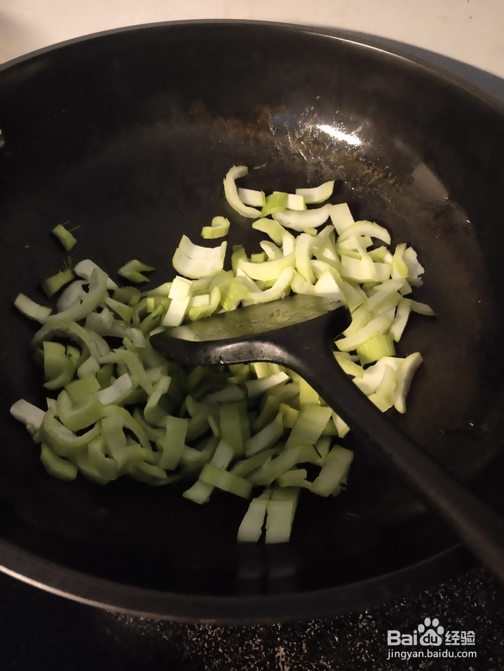 青菜杆炒红薯粉条
