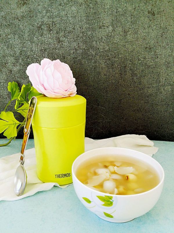 芡实莲子百合汤