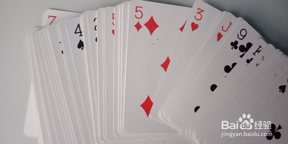 如何将别人选的牌在牌堆中选出来