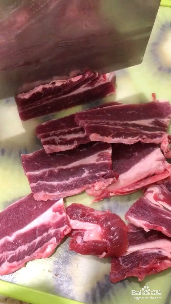 怎么做好吃的酸菜牛肉？