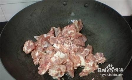 白萝卜排骨汤