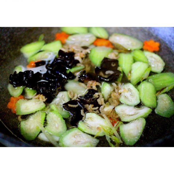 丝瓜海米鸡蛋羹