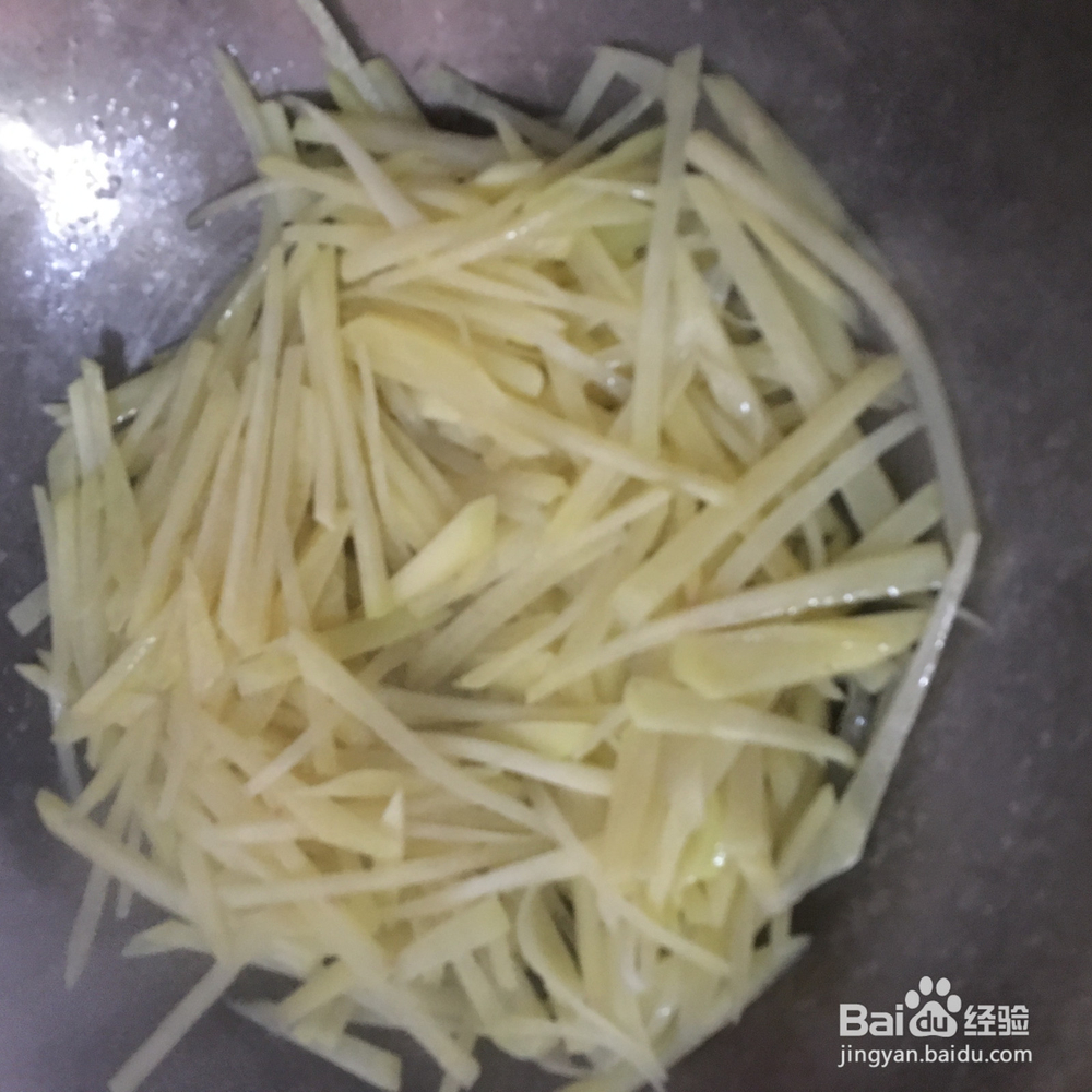土豆丝焖五花肉