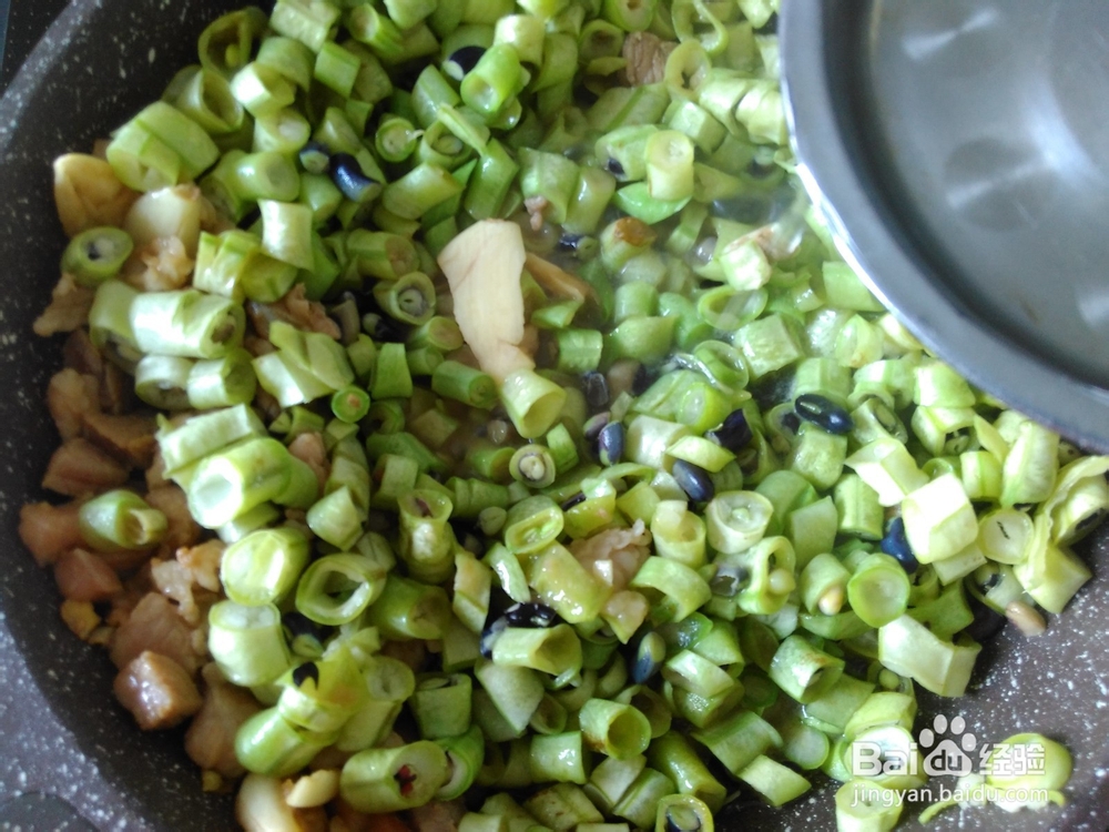 豆角、肉丁的家常做法