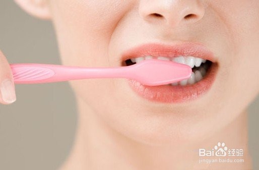 如何分辨自己是否口气以及去除口气的方法