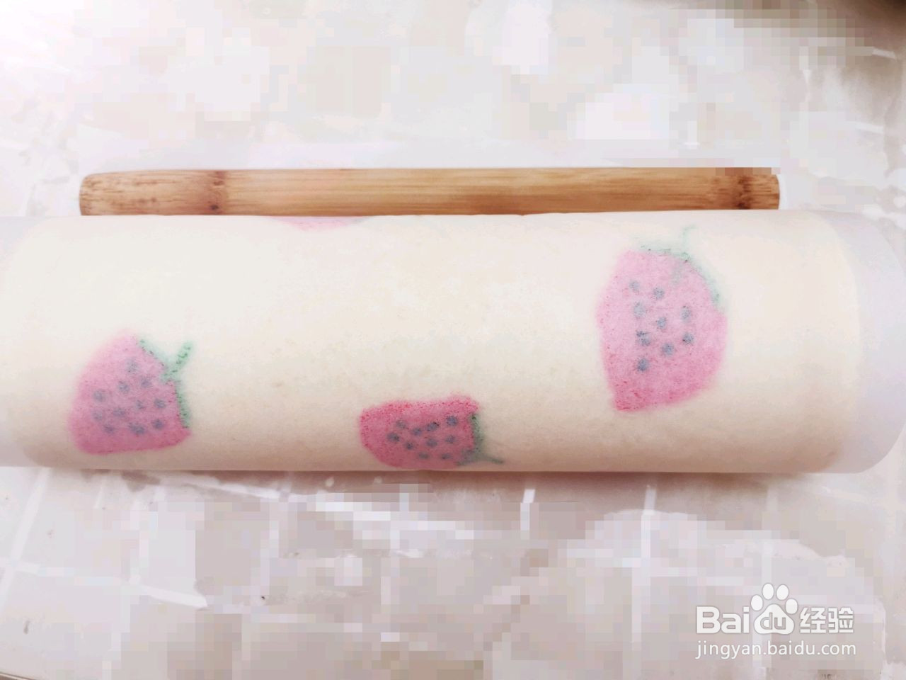 草莓蛋糕卷的做法