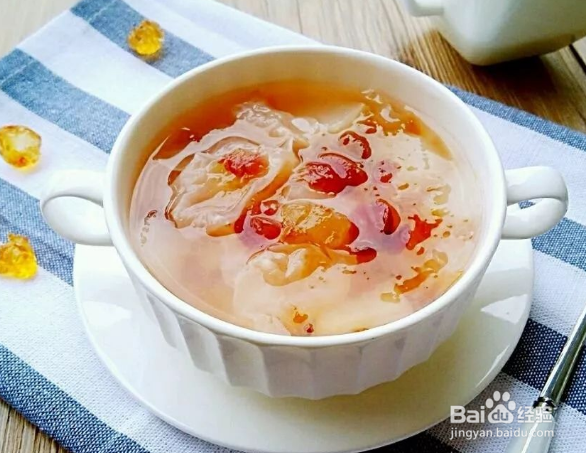 女人常吃桃胶有哪些好处和坏处