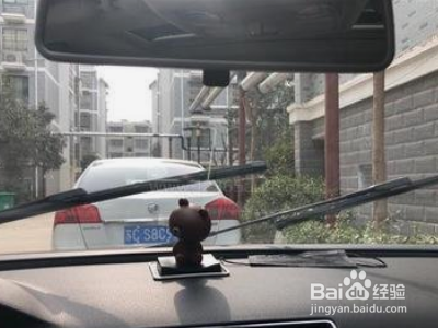 雨刷刮玻璃响怎么解决？