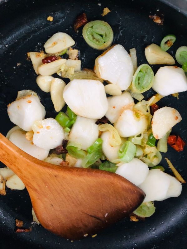 爆炒梭子蟹年糕