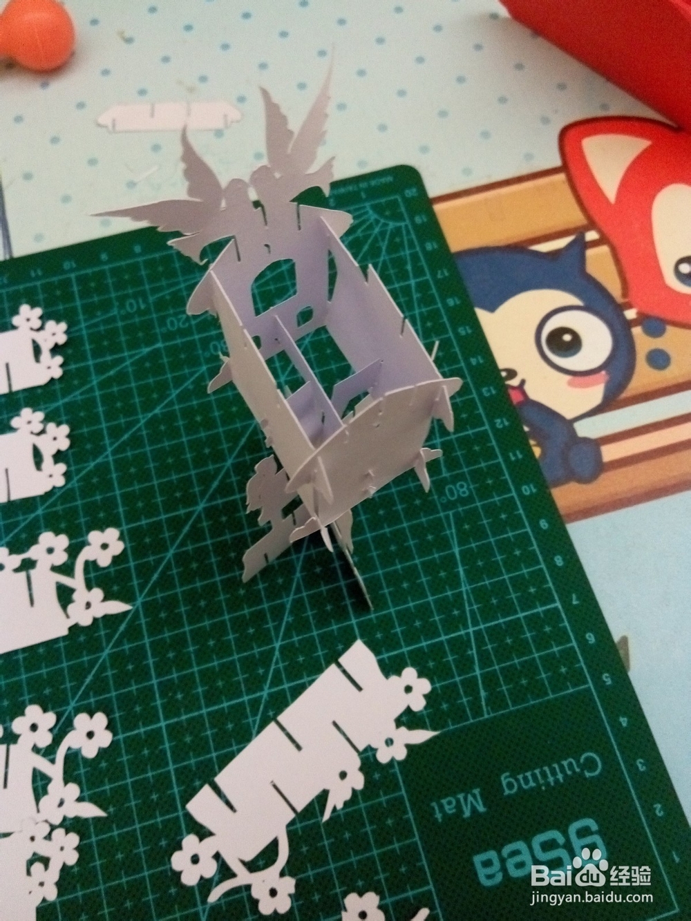 DIY手工剪纸3D立体鸟屋