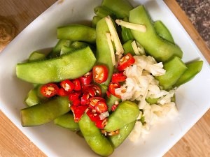 凉拌毛豆制作方法
