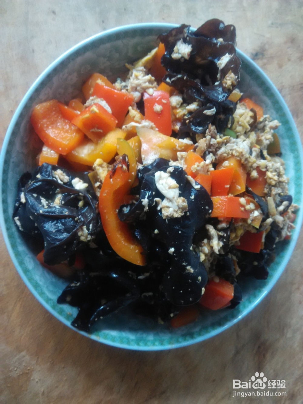 葱爆鸡蛋炒彩椒木耳