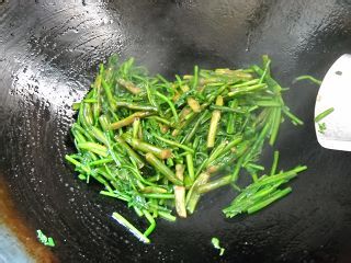 野生水芹炒肉丝