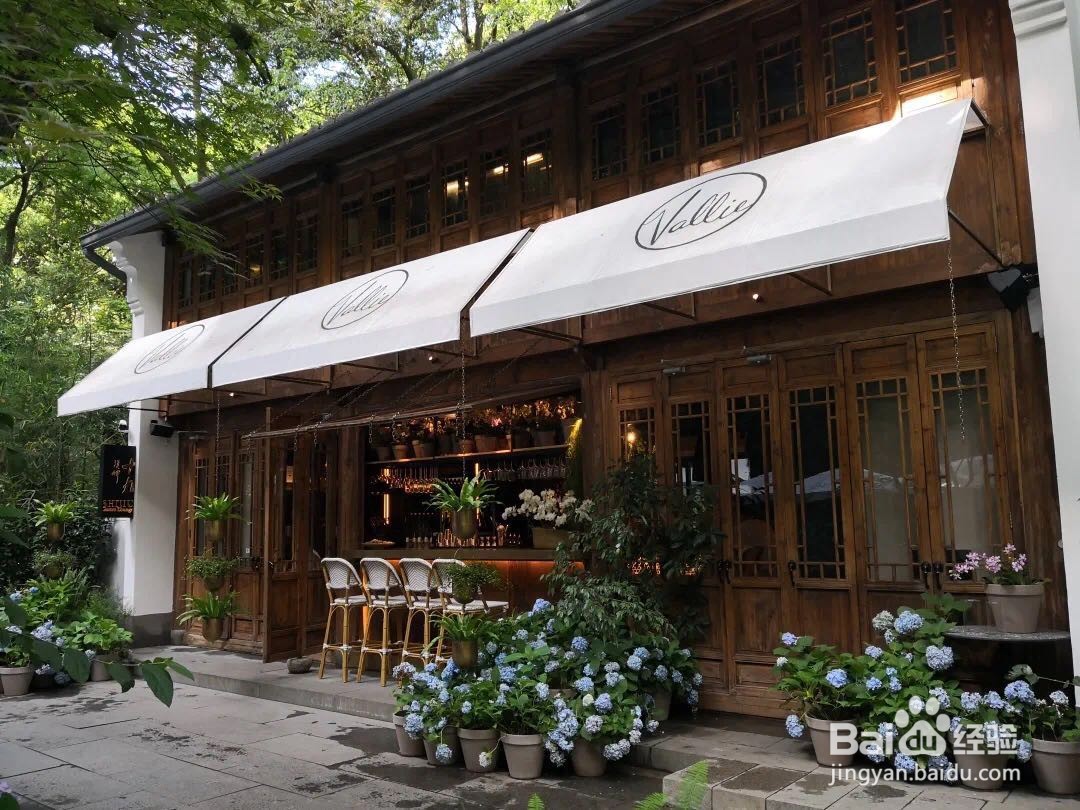 伸缩遮阳棚的使用保养如何做？