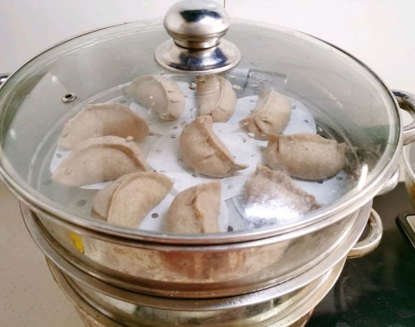 黑麦香菇鸡肉蒸饺