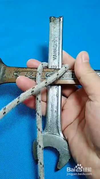 搭接捆绑形成牢固的十字交叉的妙招