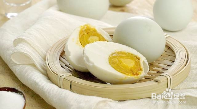 流油咸鸭蛋怎么做才好吃?