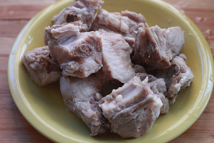 想吃排骨香菇焖饭？看完就能轻松学会