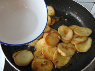 煎烧蚝油鲍菇片