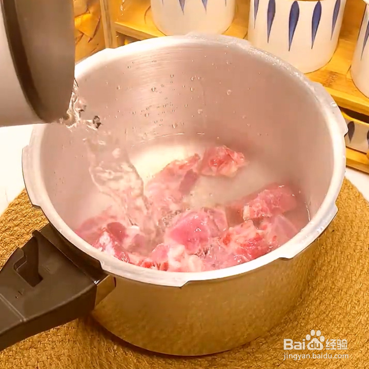 春菜排骨煲的潮汕做法窍门
