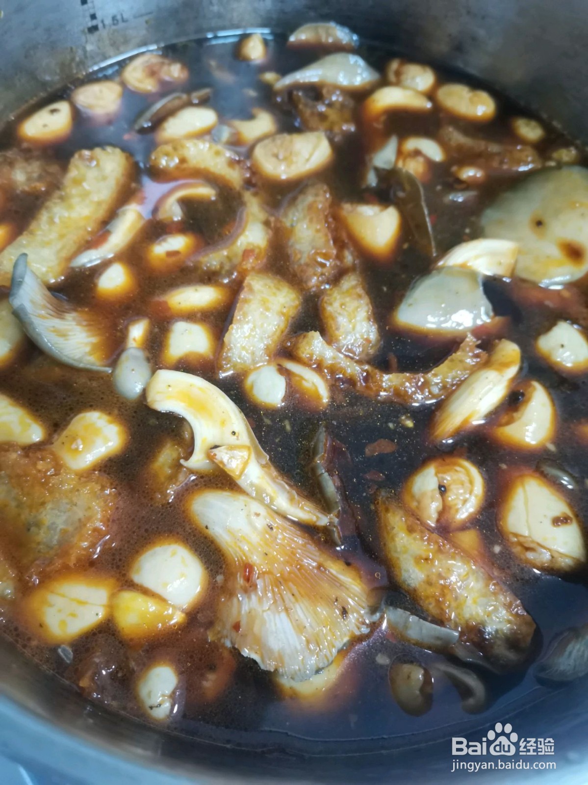 肥肠鸭血煲怎么做