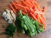 如何制作微波鱼香肉丝