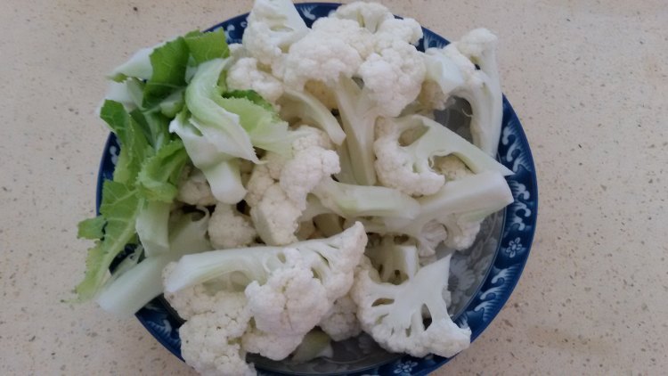 怎么做辣油花菜，看完这个你就学会了