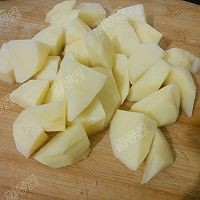 老人小孩都爱吃的红烧土豆