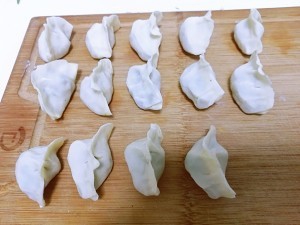 韭菜羊肉馅饺子的做法