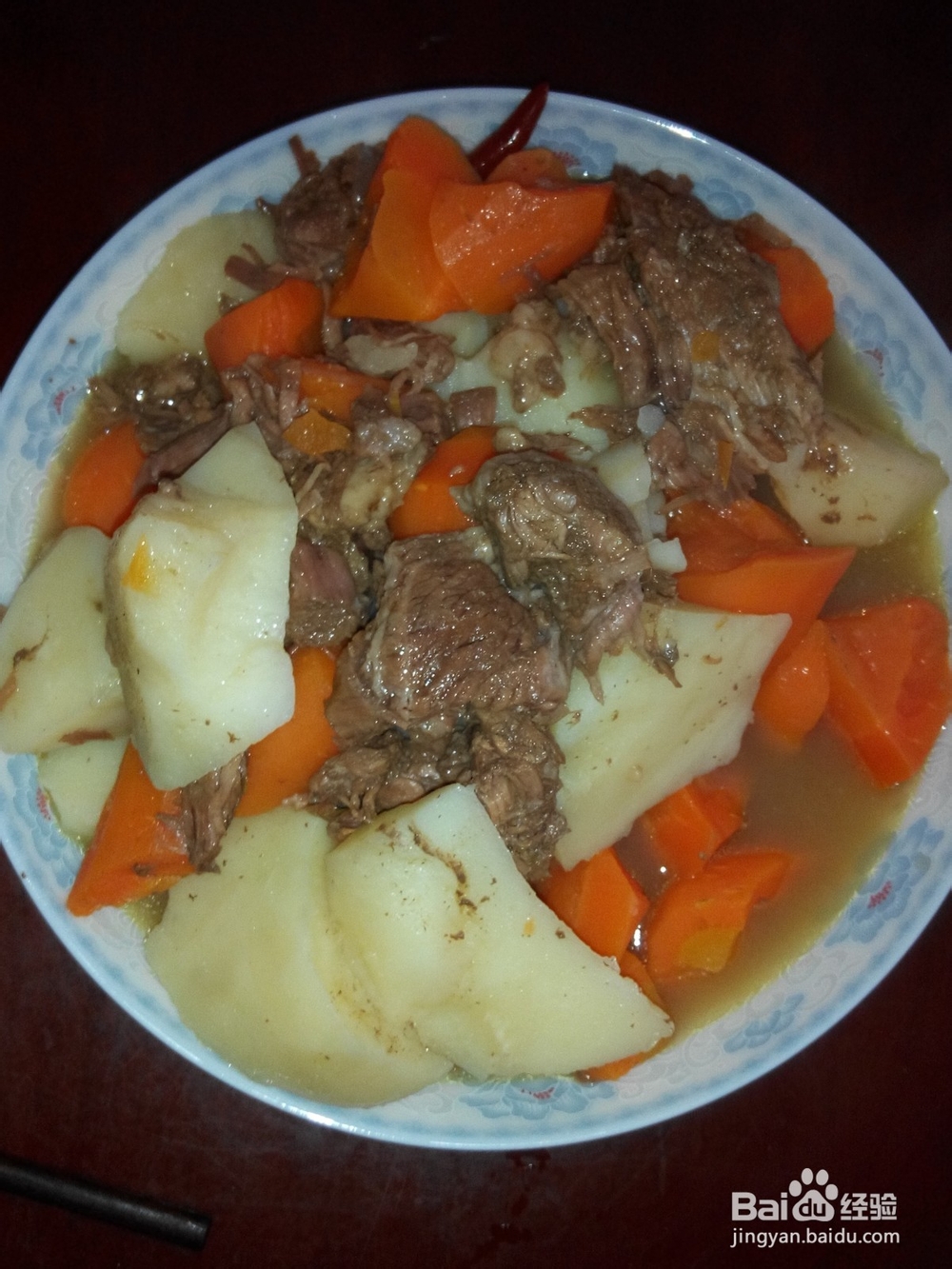牛肉炖土豆胡萝卜