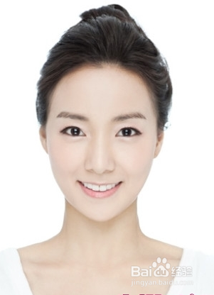如何打造基础妆面